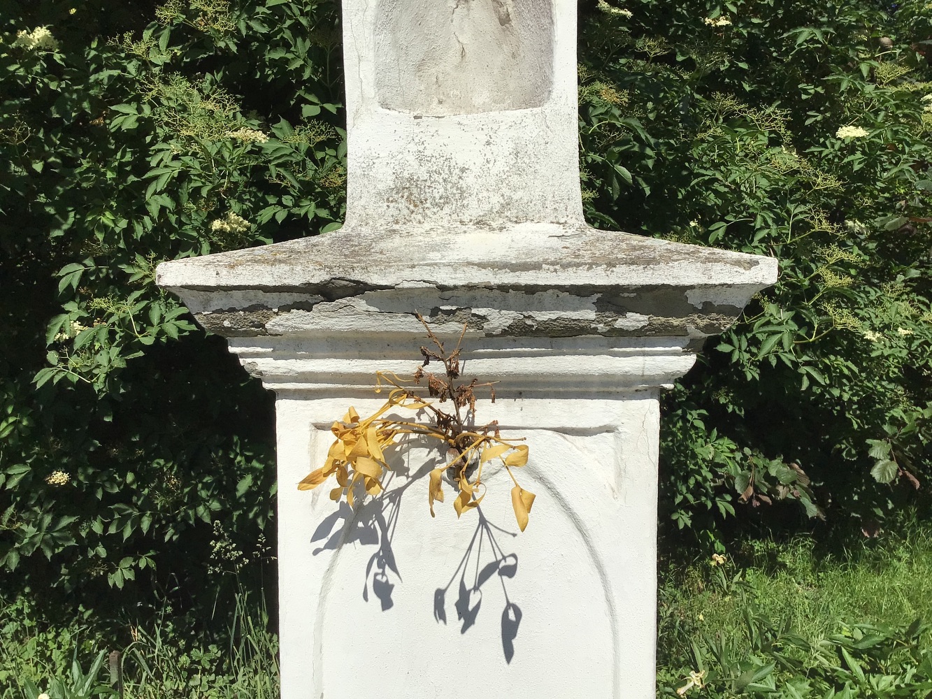 Kamenný krucifix na ulici Lázeňská v Darkově (1848 - 1908)