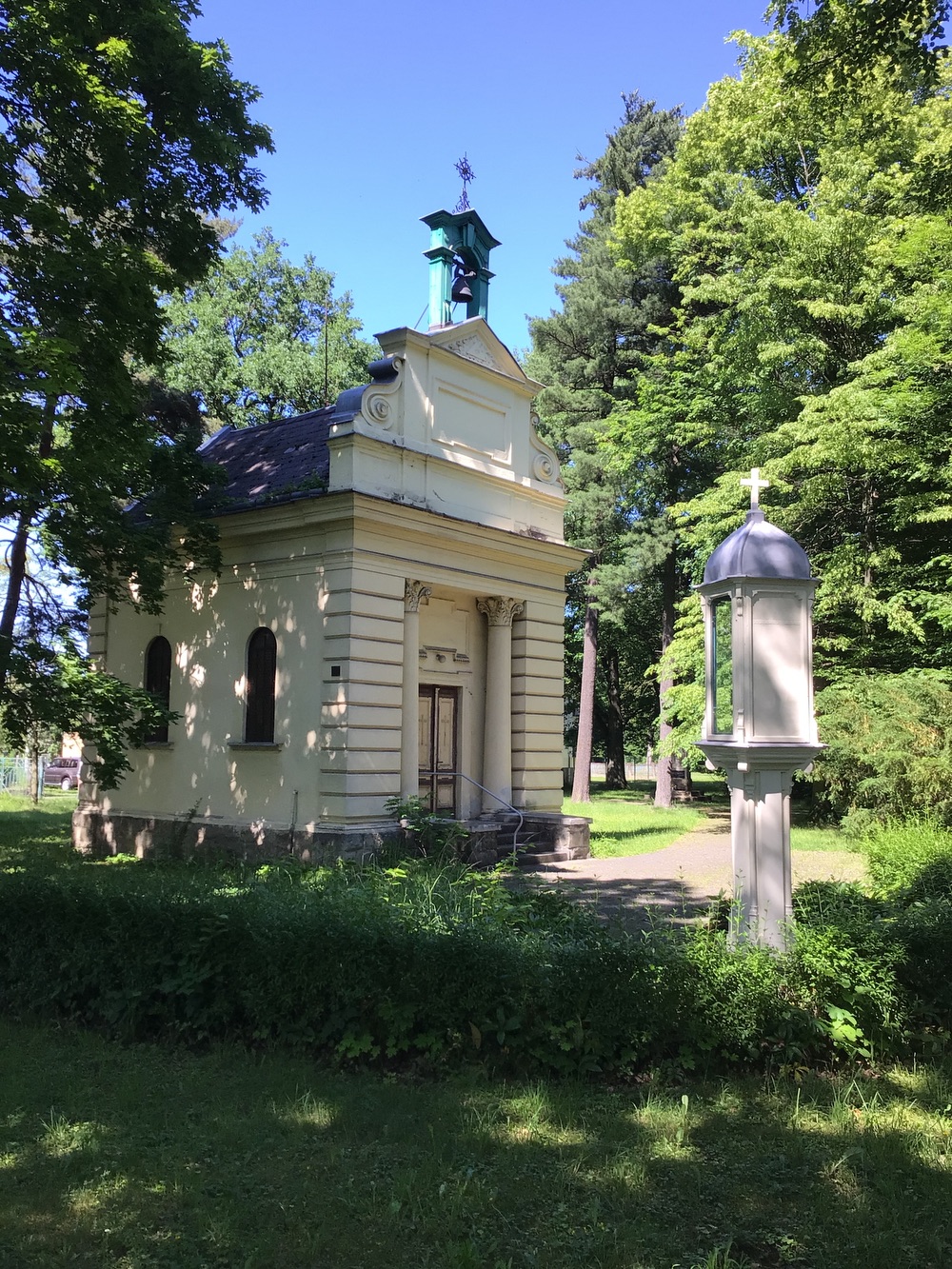 Kaple sv. Anny v Darkově, postavená v roce 1902 Dr. Wilhelmem Degré
