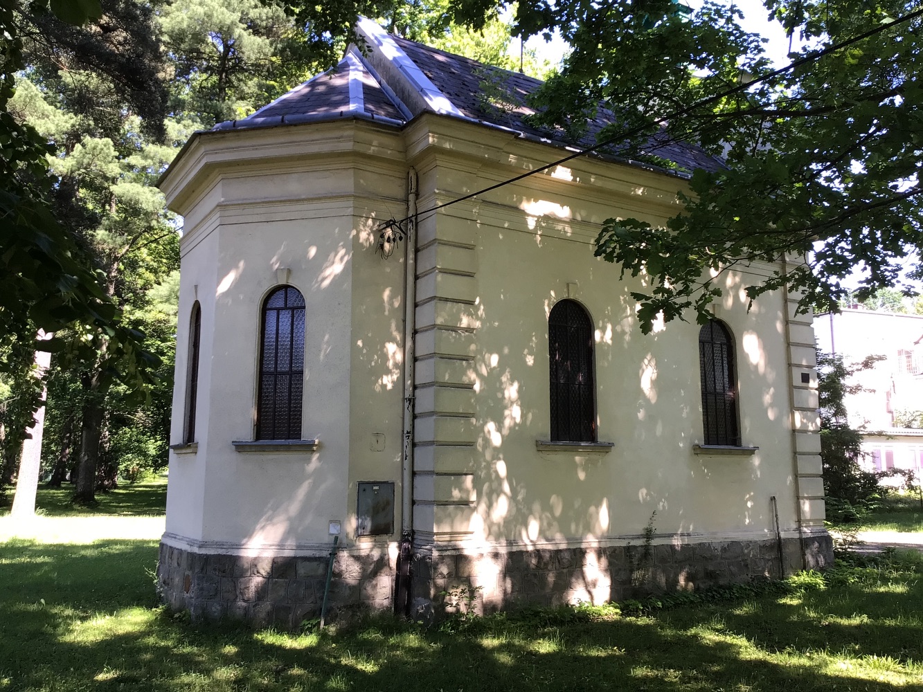 Kaple sv. Anny v Darkově, postavená v roce 1902 Dr. Wilhelmem Degré