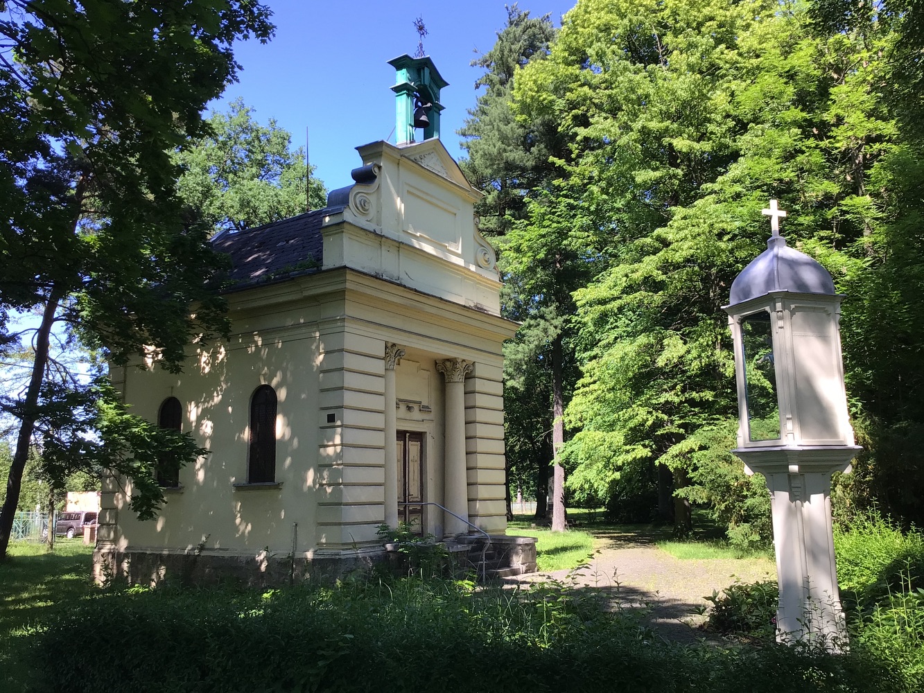 Kaple sv. Anny v Darkově, postavená v roce 1902 Dr. Wilhelmem Degré