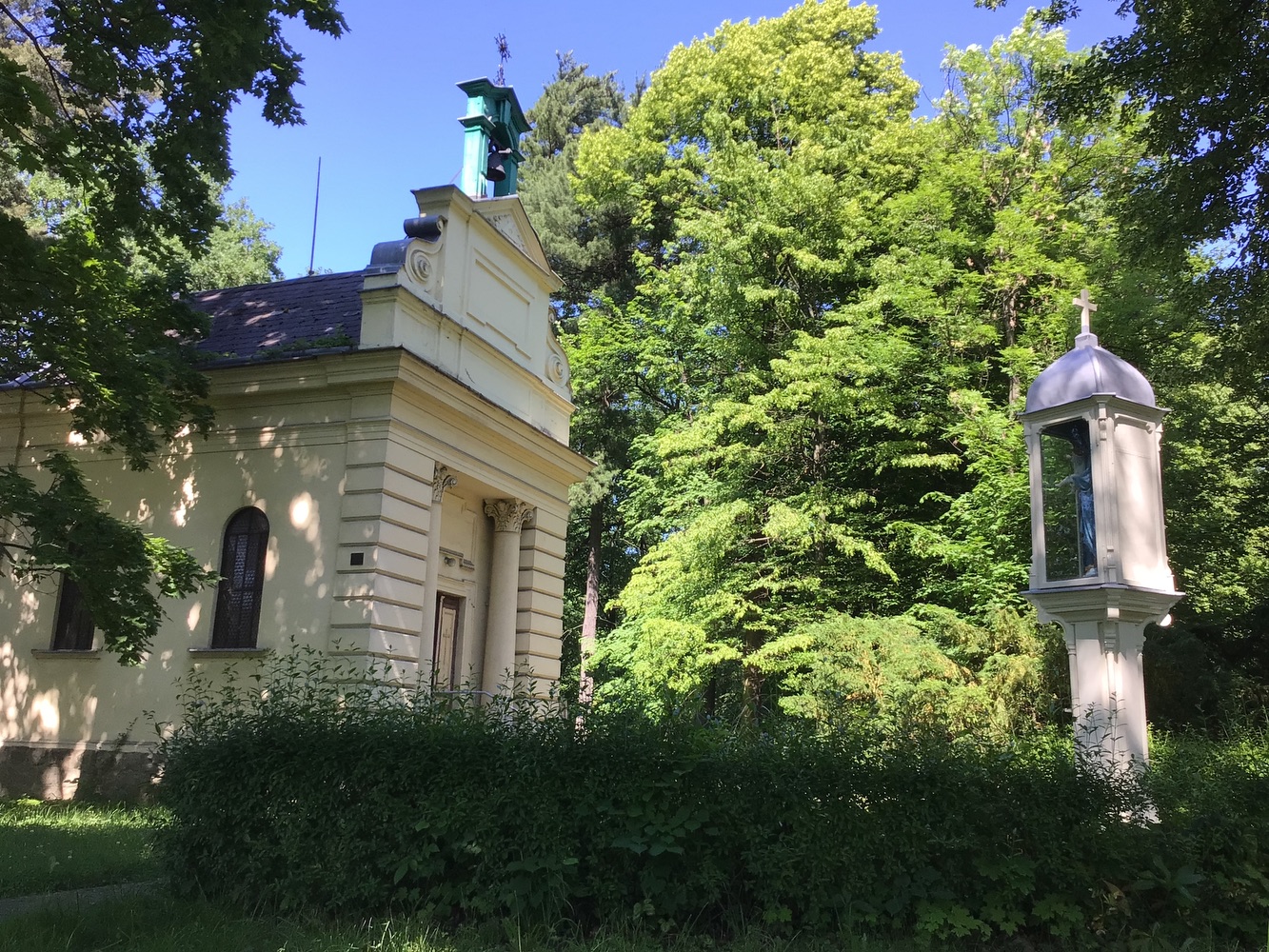 Kaple sv. Anny v Darkově, postavená v roce 1902 Dr. Wilhelmem Degré