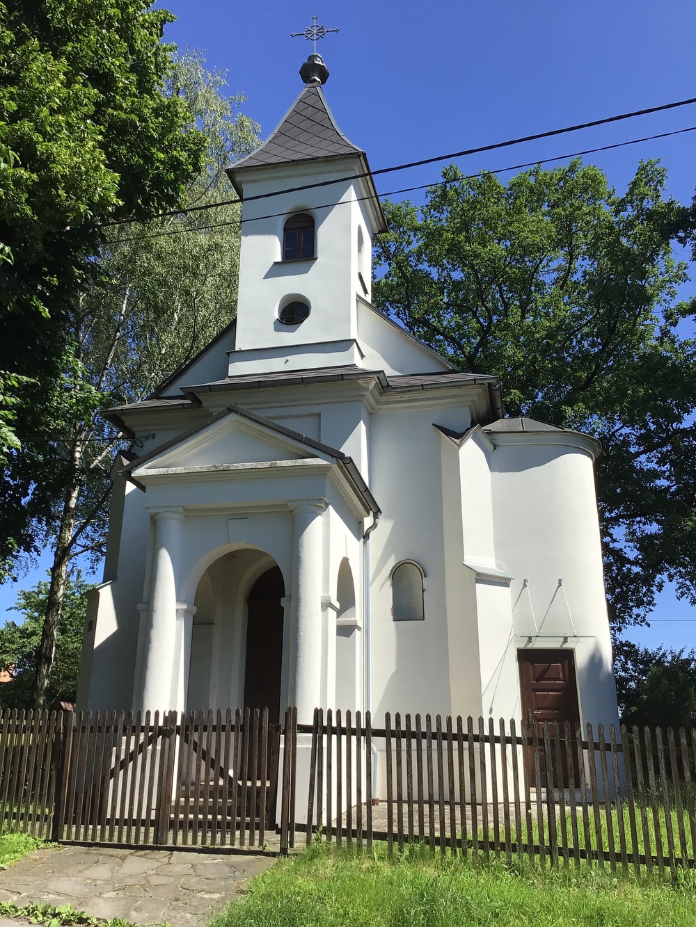 Kaple sv. Anny v Karviné - Ráji, postavená v roce 1867. KULTURNÍ PAMÁTKA