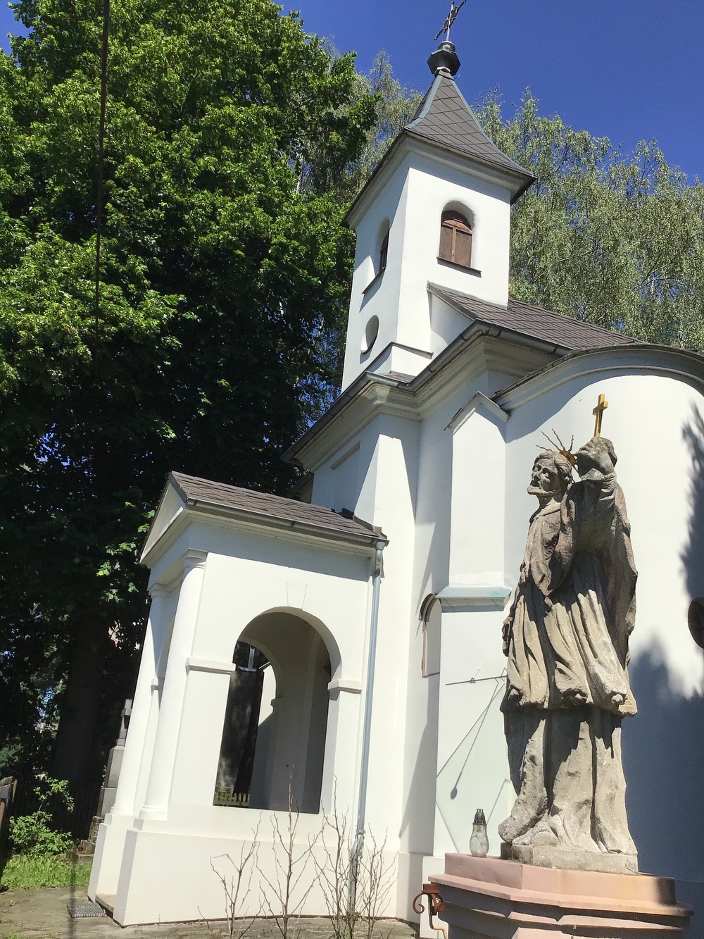 Kaple sv. Anny v Karviné - Ráji, postavená v roce 1867. KULTURNÍ PAMÁTKA