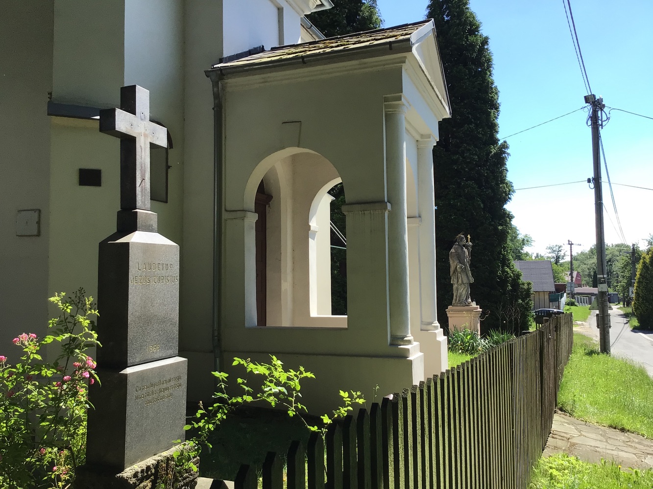 Kaple sv. Anny v Karviné - Ráji, postavená v roce 1867. KULTURNÍ PAMÁTKA