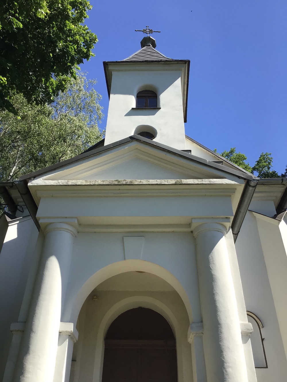 Kaple sv. Anny v Karviné - Ráji, postavená v roce 1867. KULTURNÍ PAMÁTKA