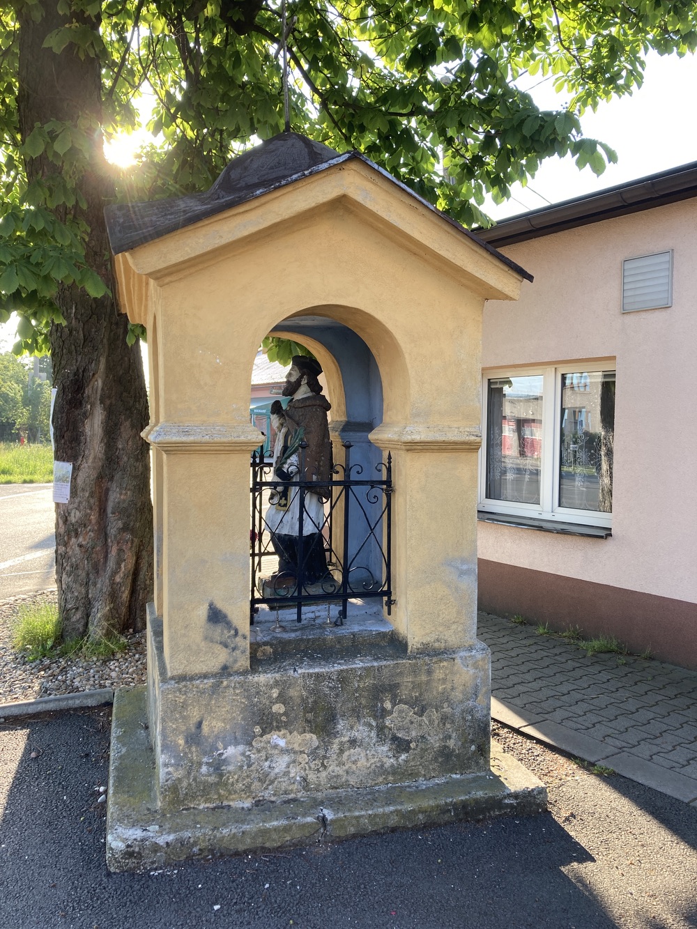 Kaple sv. Jana Nepomuckého v Karviné - Mizerově. KULTURNÍ PAMÁTKA