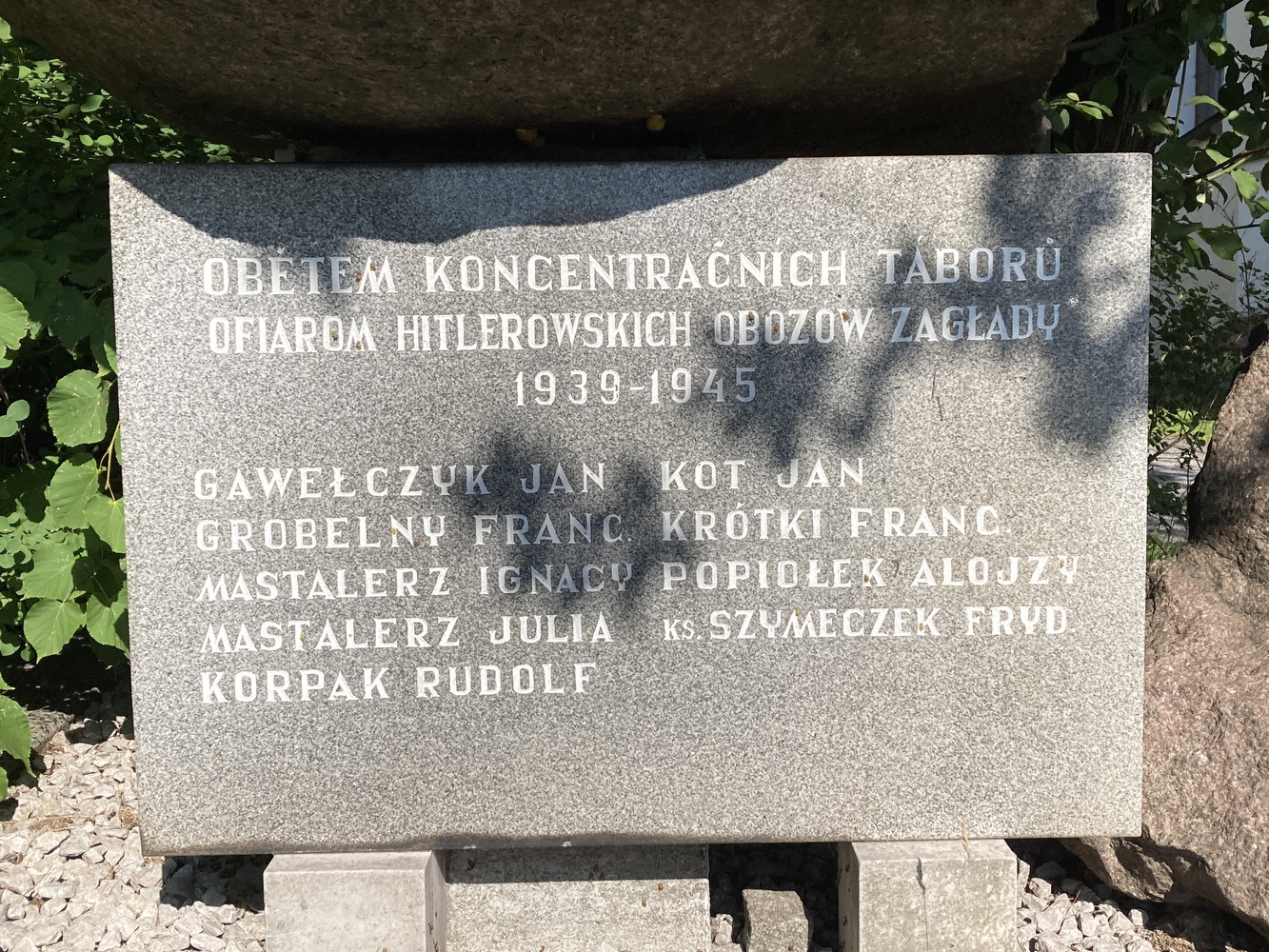 Pomník obětem koncentračních táborů 1939-1945 (Petrovice u Karviné)