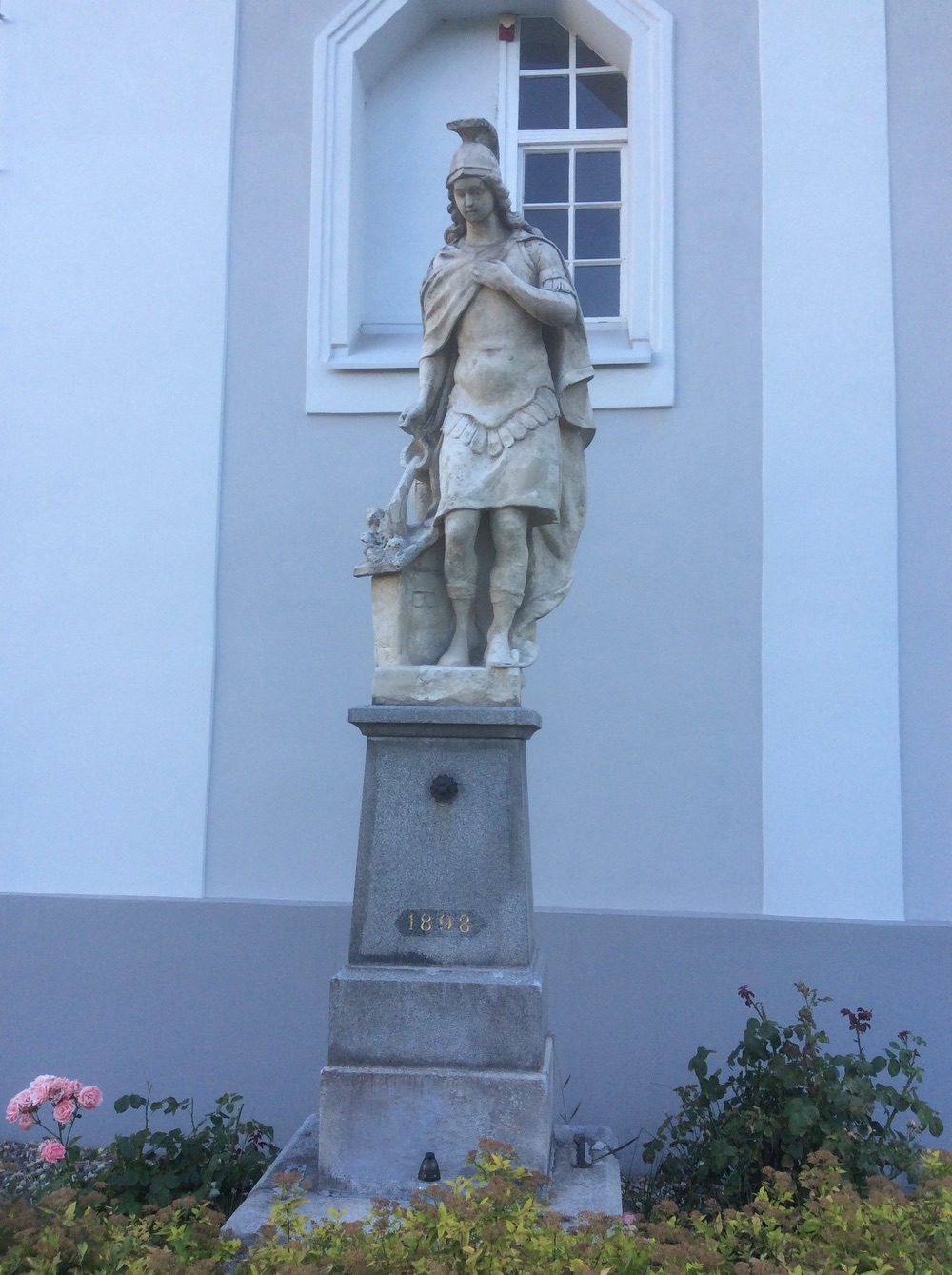 Socha svatého Floriána z roku 1898, u kostela sv. Marka ve Fryštátě
