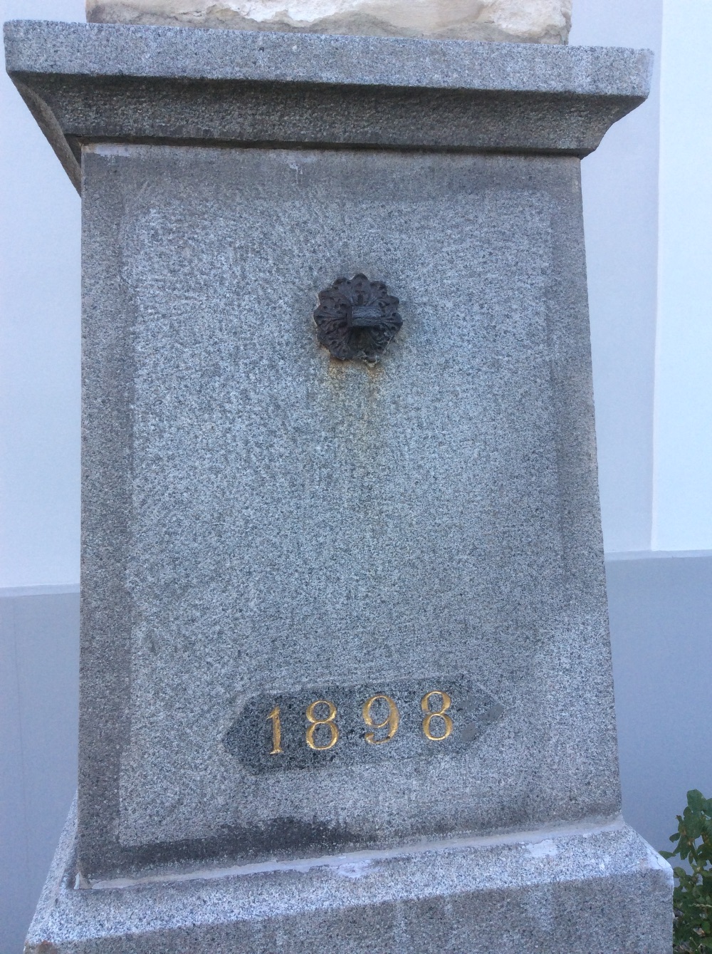 Socha svatého Floriána z roku 1898, u kostela sv. Marka ve Fryštátě