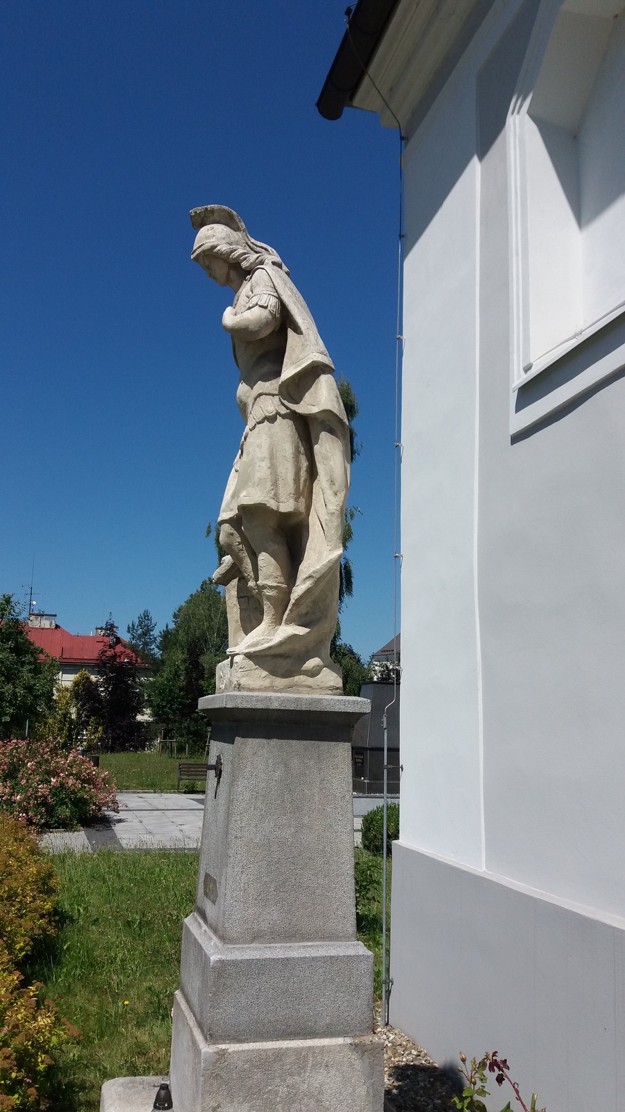 Socha svatého Floriána z roku 1898, u kostela sv. Marka ve Fryštátě