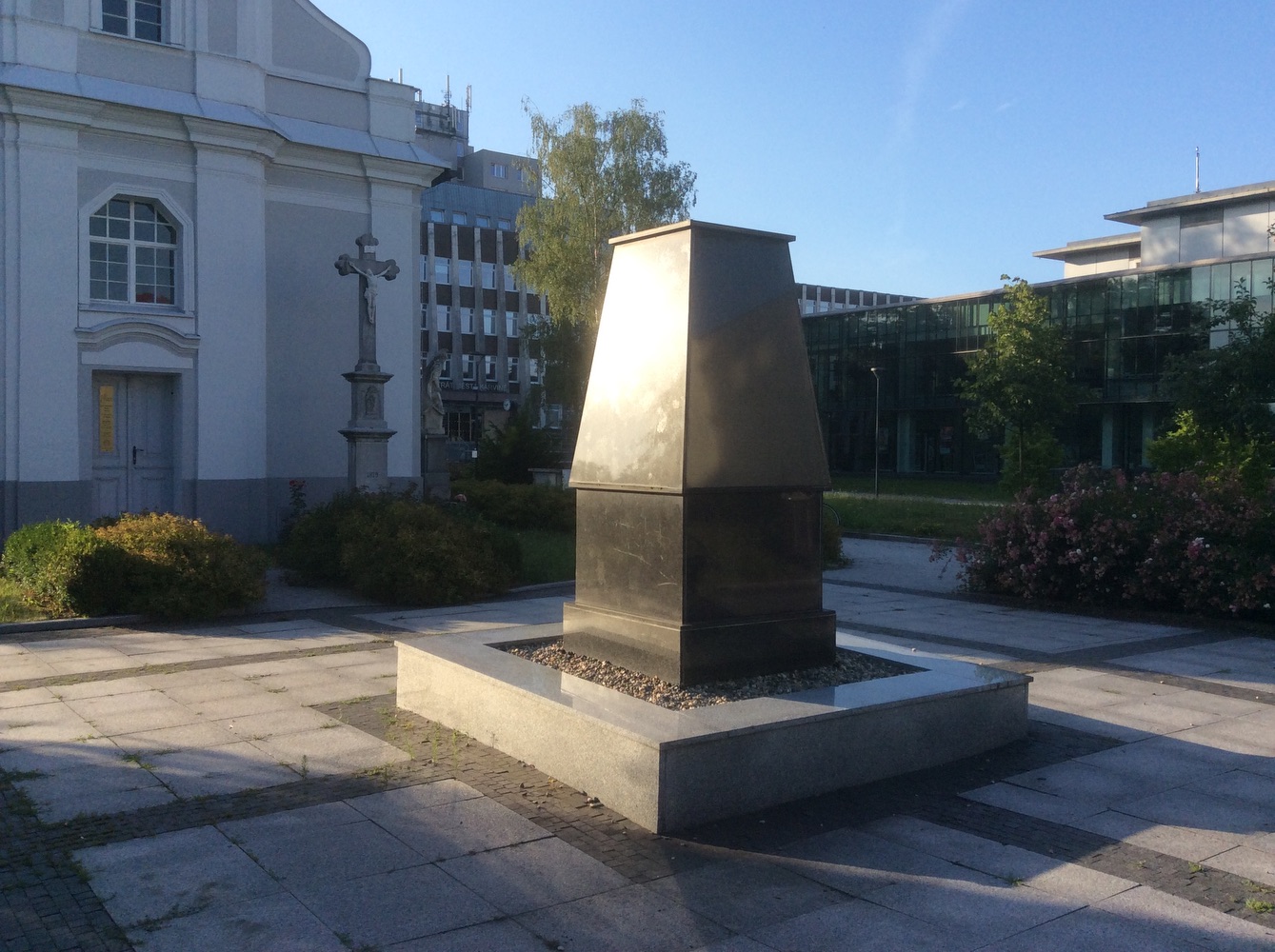 Památník osvobození 3. 5. 1945, u kostela sv. Marka ve Fryštátě