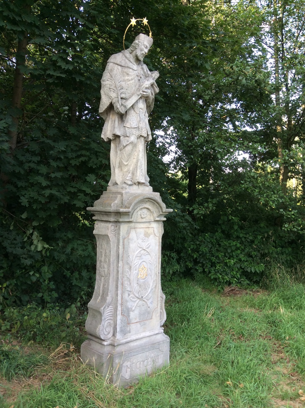 Socha sv. Jana Nepomuckého z roku 1871 v Doubravě. KULTURNÍ PAMÁTKA