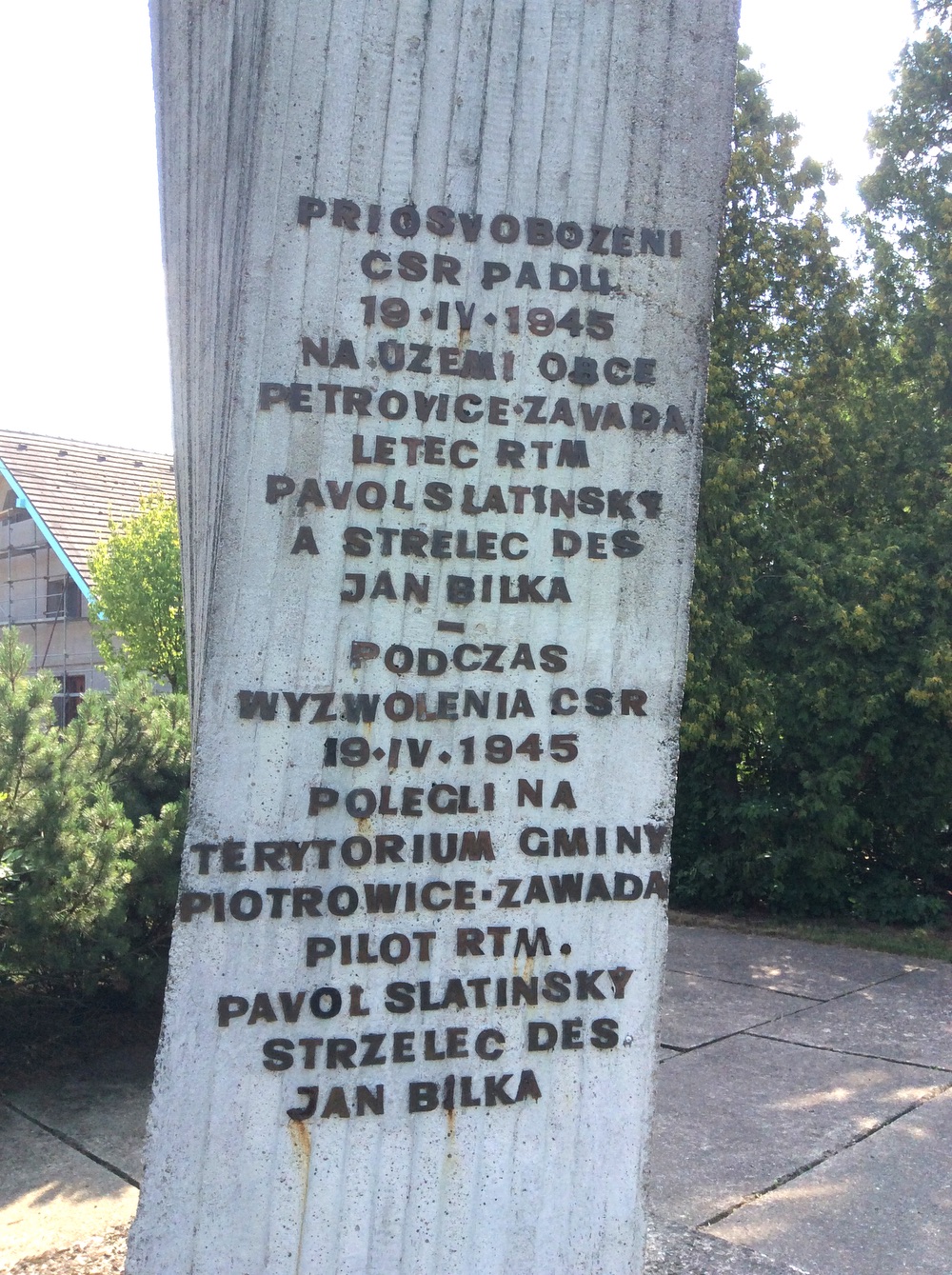 Pomník čs. letců Bilky a Slatinského v Závadě