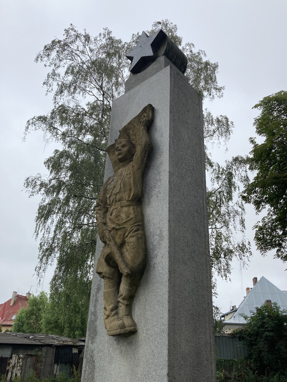 Pomník obětem 2. světové války a památník osvobození v Dolních Marklovicích