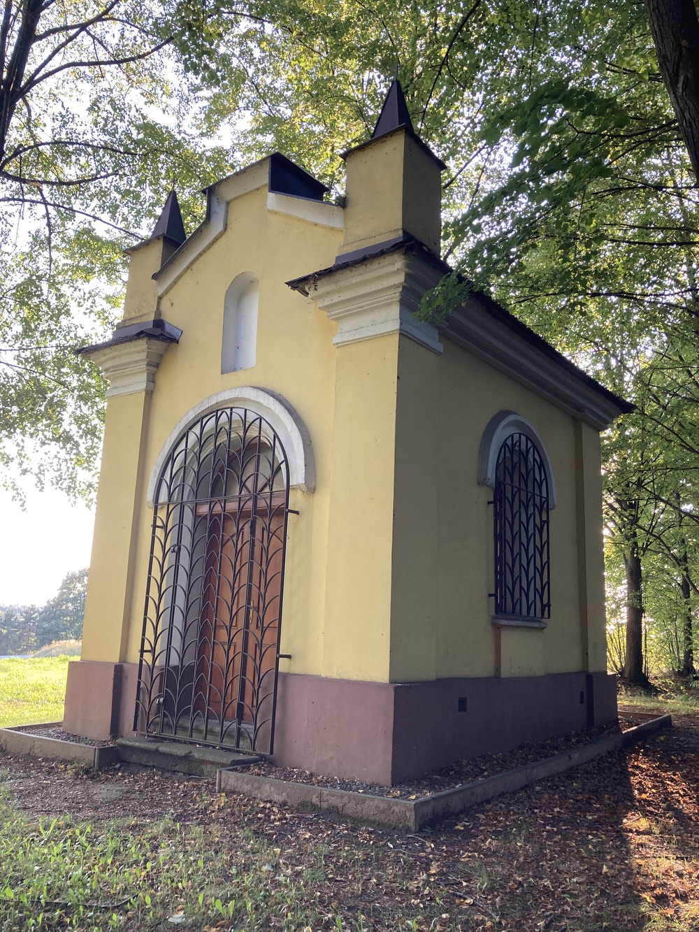 Něbrojova kaple v Dětmarovicích, postavena v roce 1860