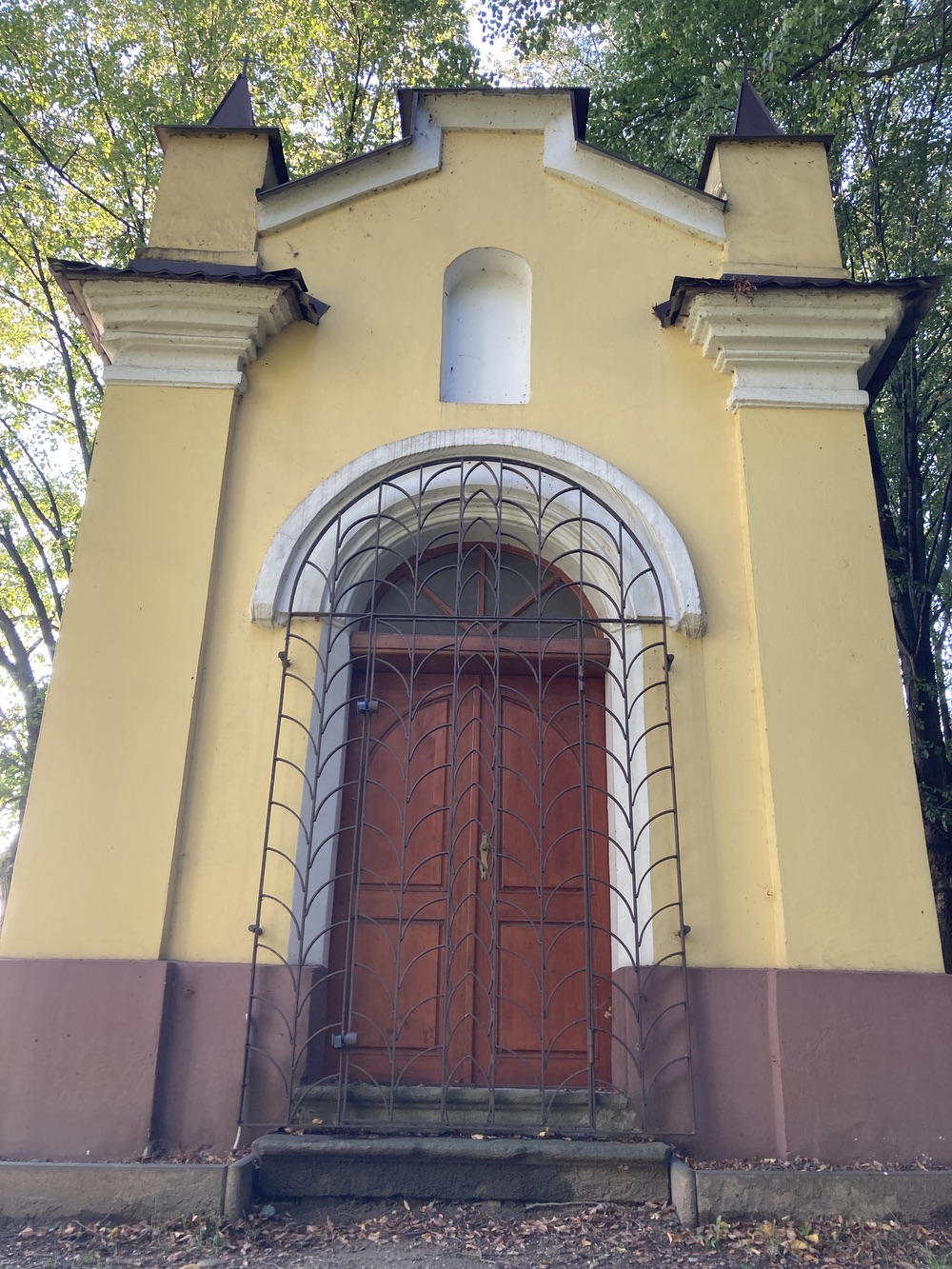 Něbrojova kaple v Dětmarovicích, postavena v roce 1860