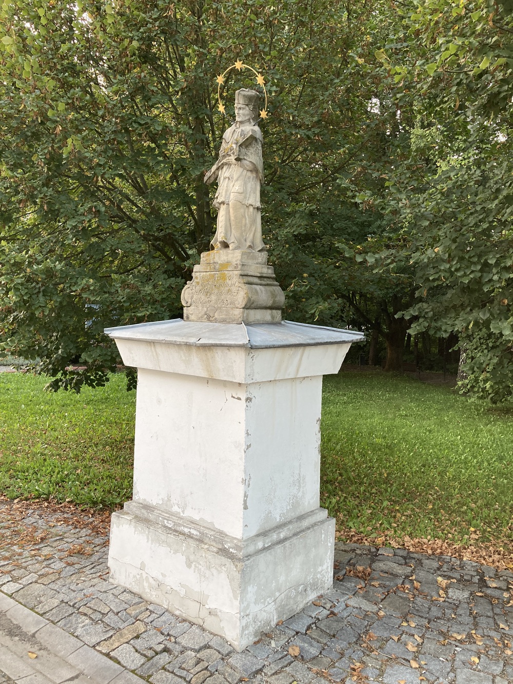 Socha sv. Jana Nepomuckého z roku 1843 v Horní Suché. KULTURNÍ PAMÁTKA