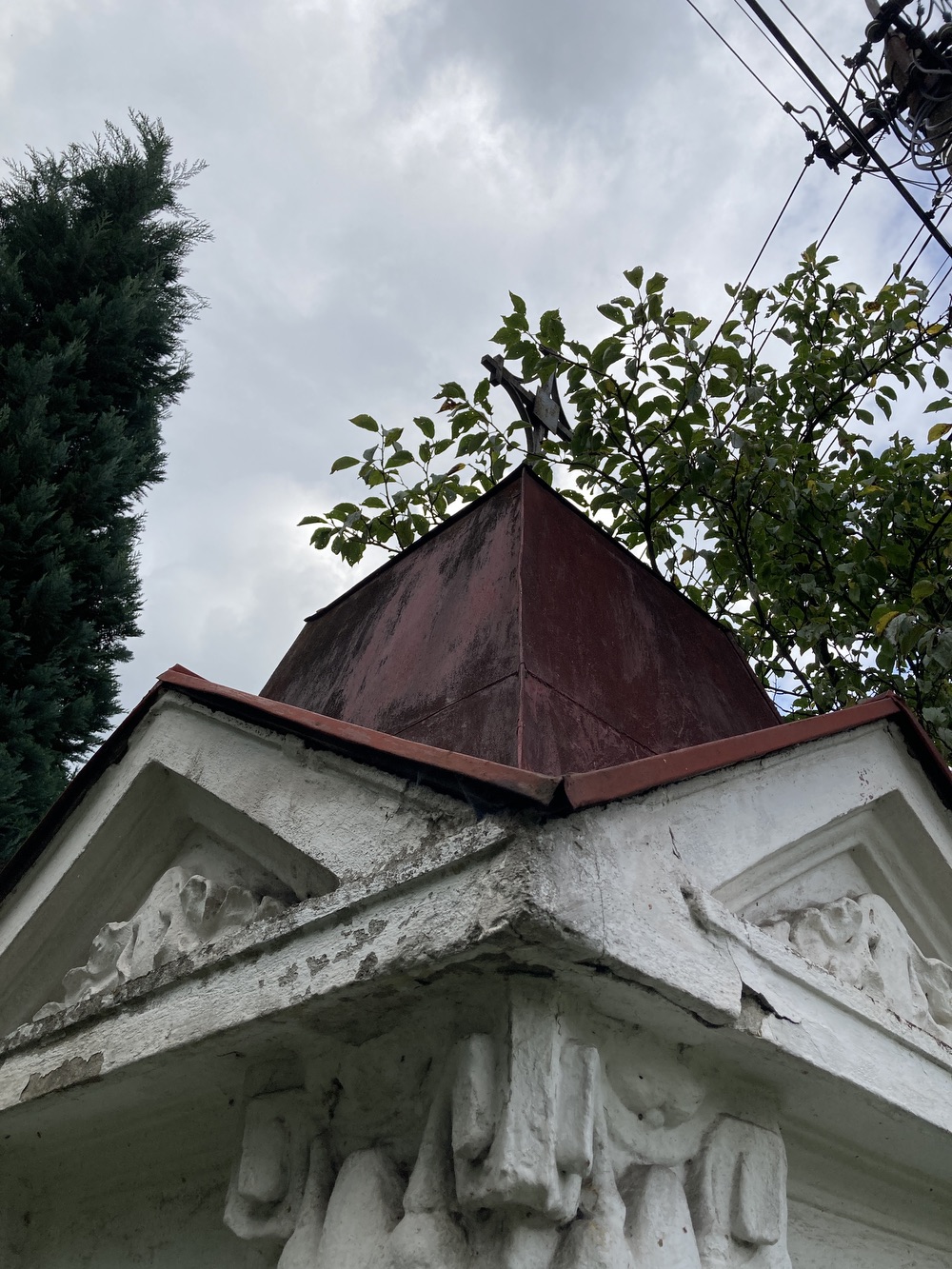 Výklenková kaplička sv. Floriána z roku 1914 v Dětmarovicích