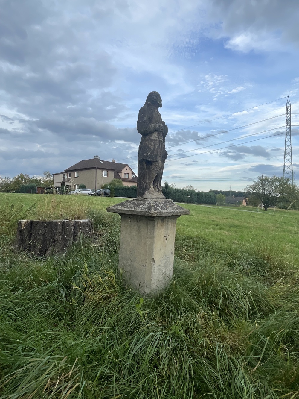 Socha svatého Isidora z roku 1863 v Petřvaldě, Na Zaryjích. (Fotografováno: 22.9.2023. Autor: Grafová Lenka)