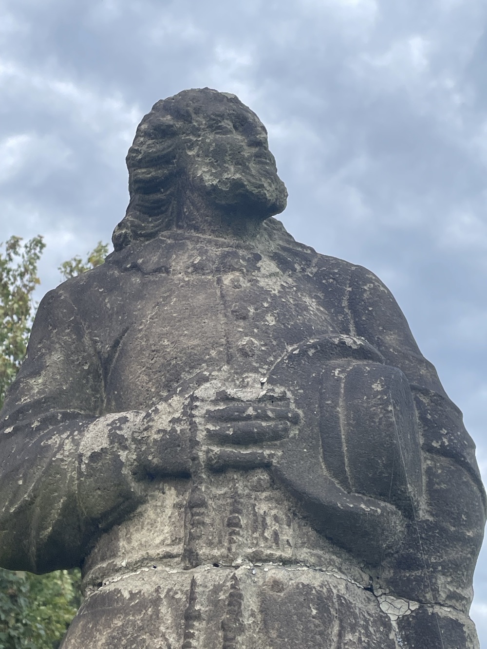 Socha svatého Isidora z roku 1863 v Petřvaldě, Na Zaryjích. (Fotografováno: 22.9.2023. Autor: Grafová Lenka)