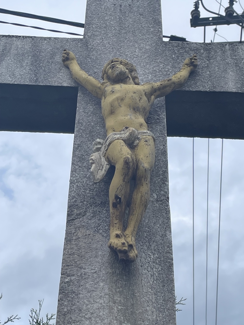 Bernatíkův kříž z roku 1889 v Petřvaldě. (Fotografováno: 22.9.2023. Autor: Grafová Lenka)