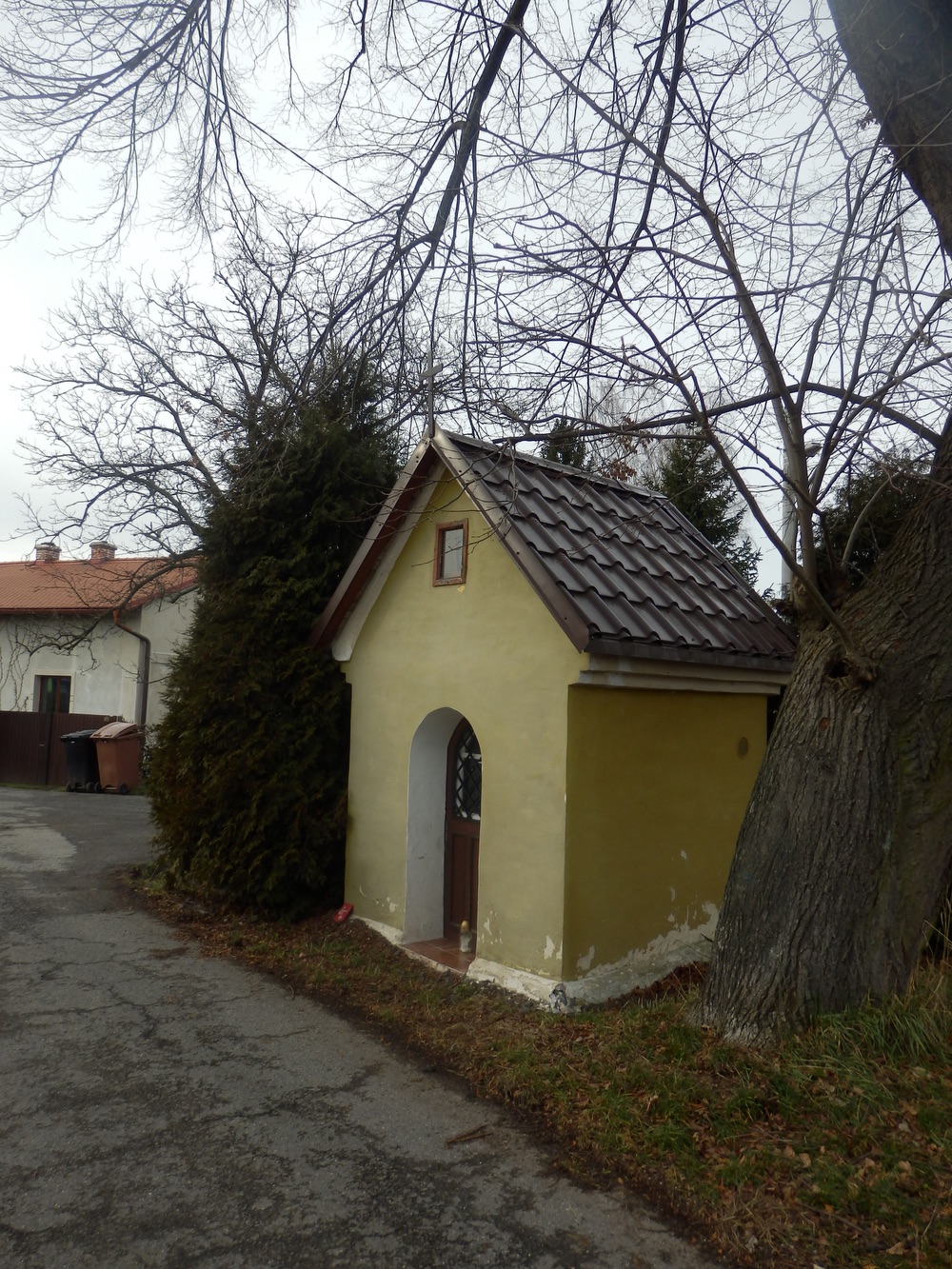 Kaple v Orlové, na ulici Rychvaldská. (Fotografováno: leden 2024. Autor: Mertlová Anna)