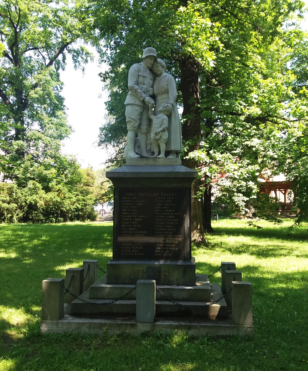 Pomník padlým občanům města v 1. světové válce (Fryštát, park Bedřicha Smetany)