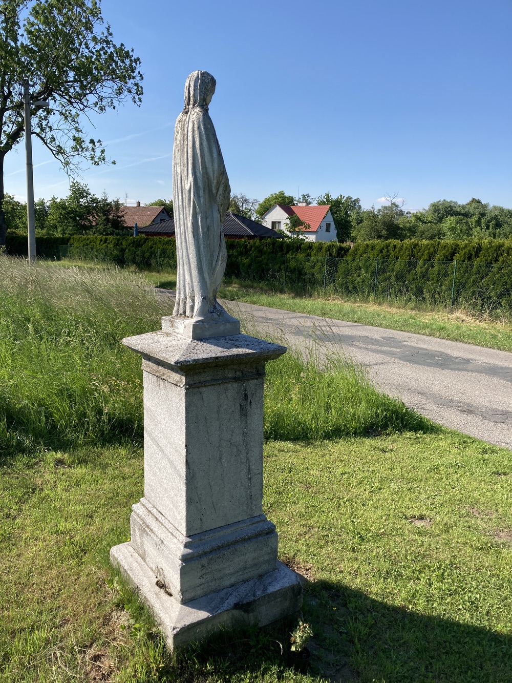 Socha Panny Marie ve Starém Městě s uvedeným datem 25. listopad 1882
