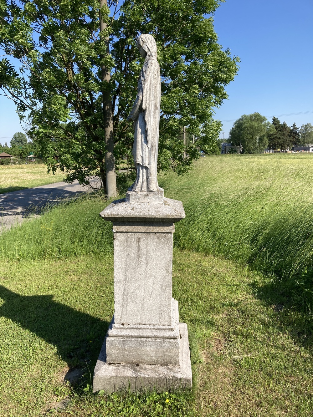 Socha Panny Marie ve Starém Městě s uvedeným datem 25. listopad 1882