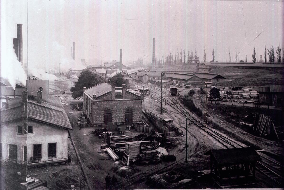 Záběr na jámu Jan z období kolem roku 1900