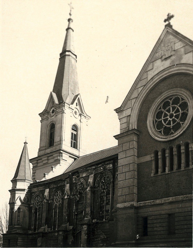 Kostel sv. Jindřicha. (Fotografie neznámého autora, Státní okresní archiv Karviná, 635/1)
