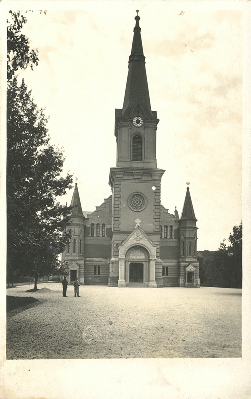 Kostel sv. Jindřicha na dobové pohlednici