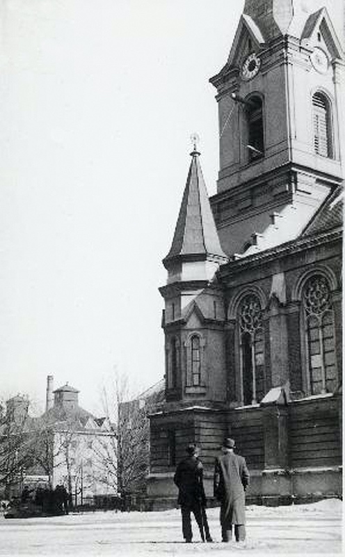 Válečná rekvizice zvonů. Snesení zvonů z Nového kostela 27. března 1942