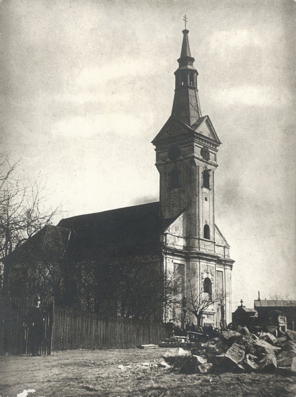 Kostel sv. Petra z Alkantary z roku 1736. (Fotografie neznámého autora před rokem 1899, Státní okresní archiv Karviná, 648)