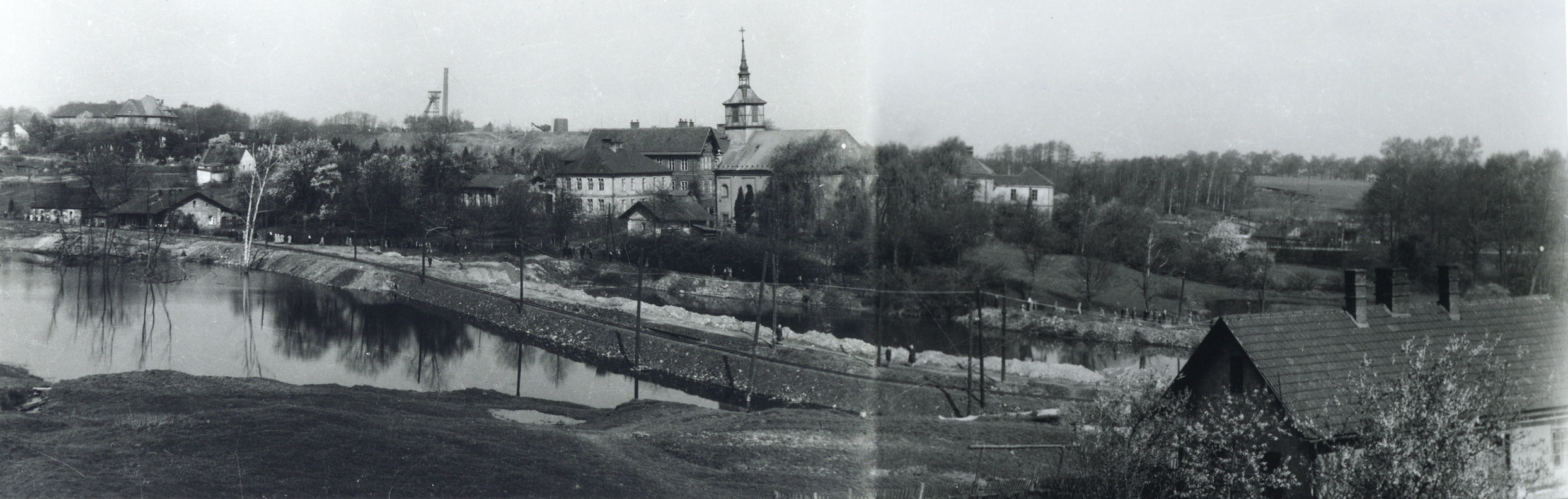 Výsledný panoramatický pohled na krajinu v okolí kostela sv. Petra z Alkantary