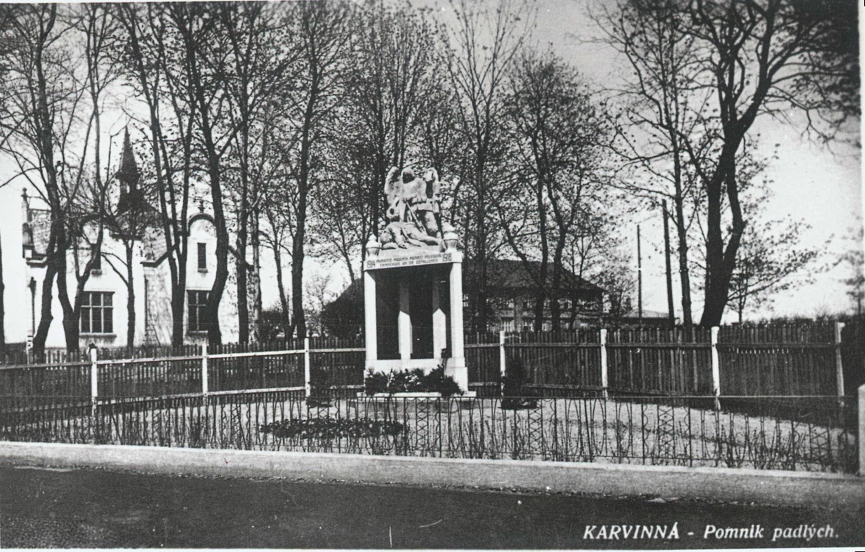 Památník obětem 1. světové války. Postaven v roce 1928.