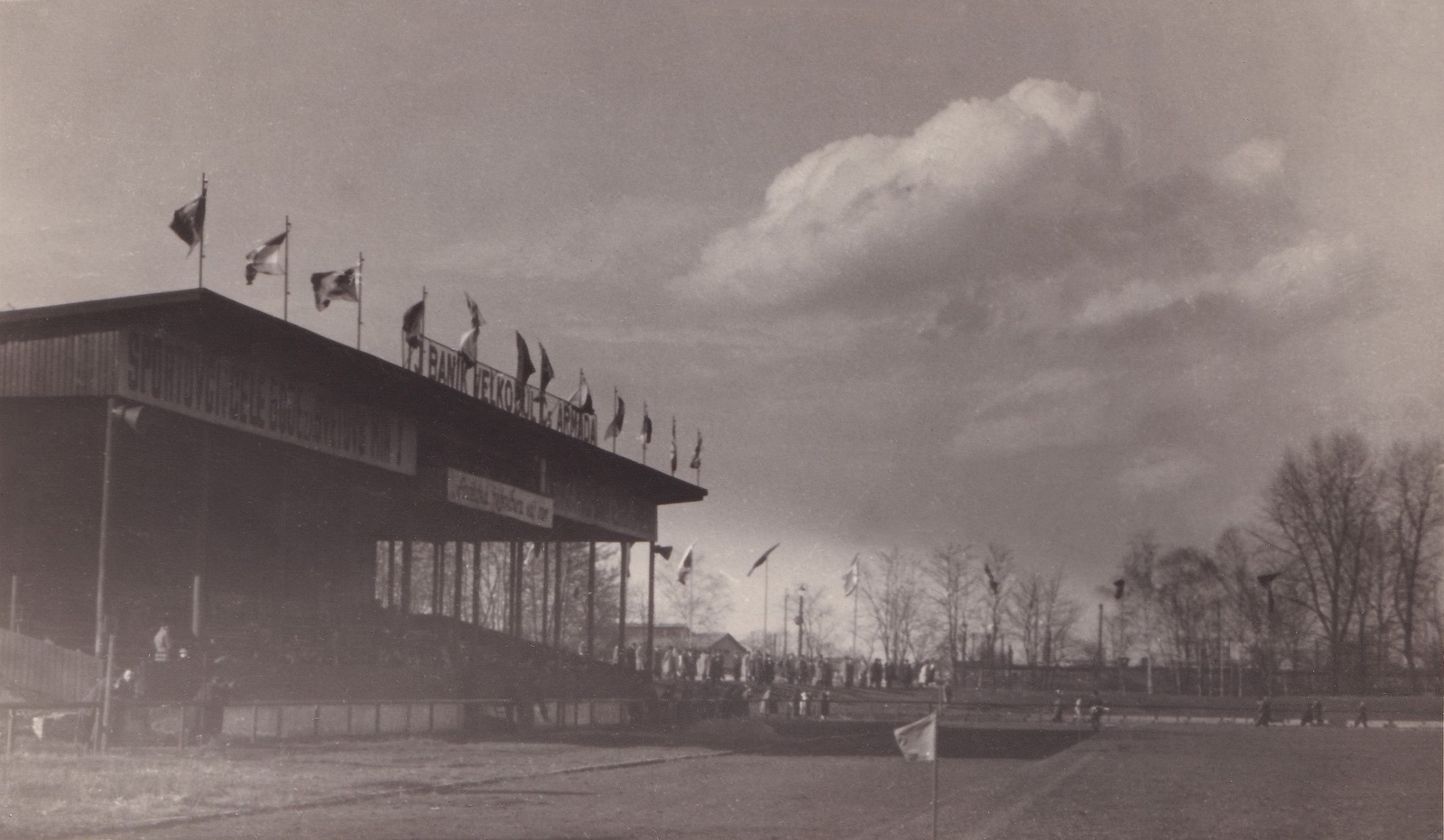 Stadion TJ Baník velkodolu Čs. Armáda (sbírka po Jindřichu Wernerovi)