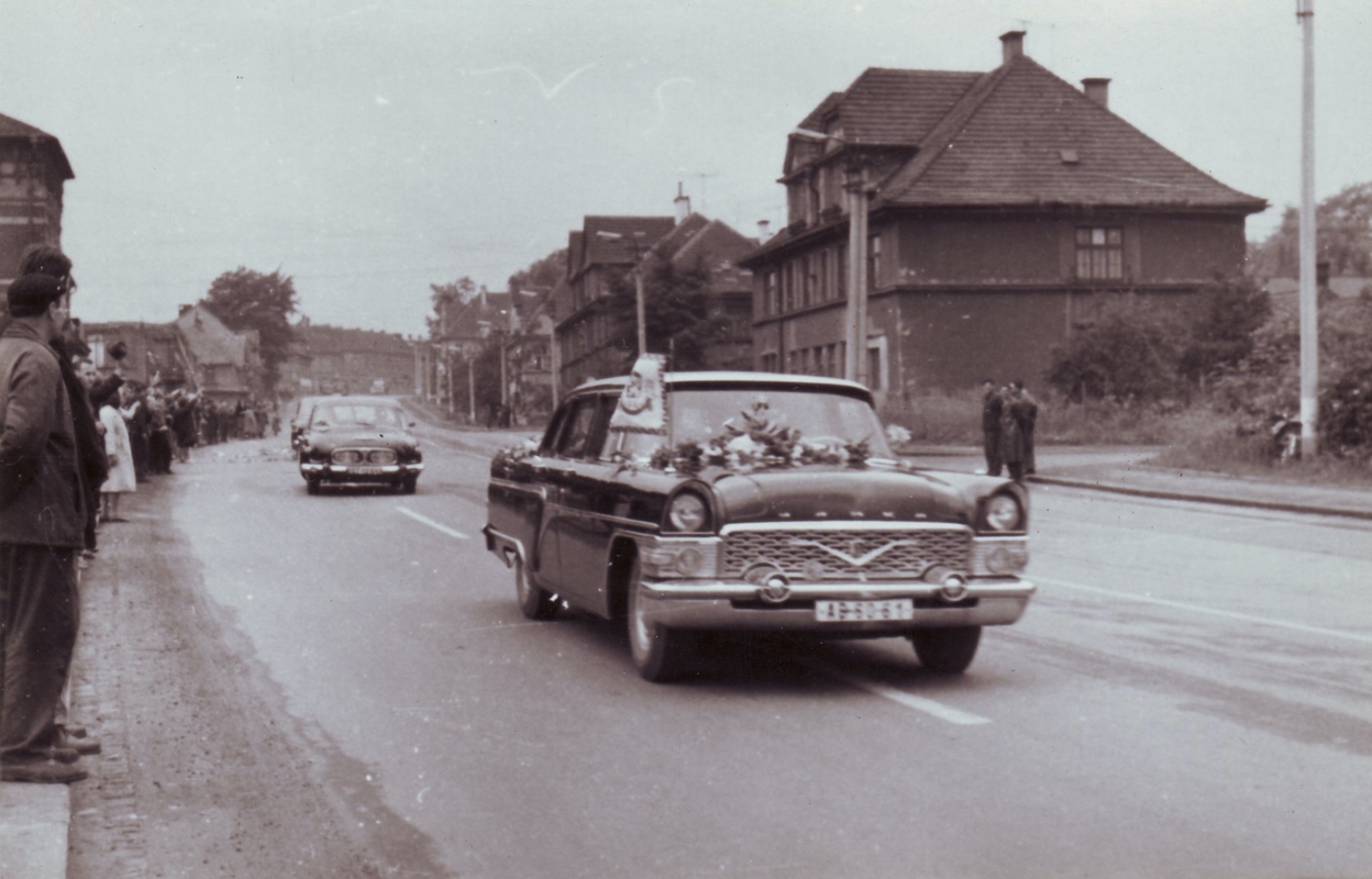 Příjezd prezidenta Ludvíka Svobody do Karviné (Komenského ulice, 1968)