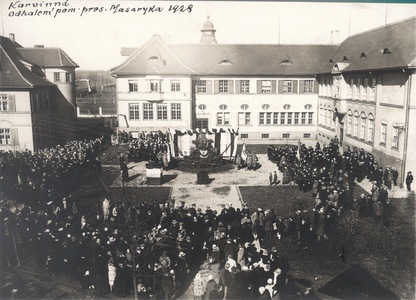 Ze slavnostního odhalení sochy T. G. Masaryka (1928)